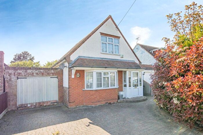 2 Bedroom Bungalow For Sale In Willow Avenue, Kirby Cross, Frinton-On-Sea, CO13