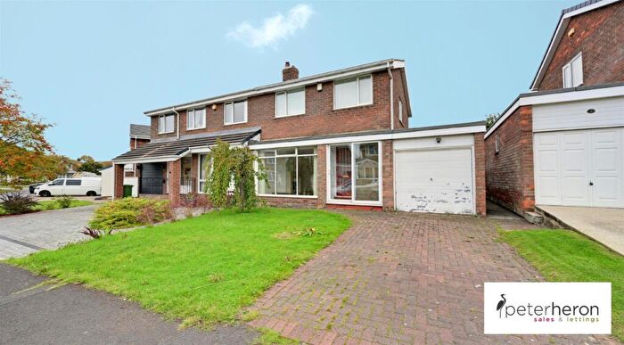 3 Bedroom Semi-Detached House For Sale In Oakfield Close, East Herrington, Sunderland, SR3