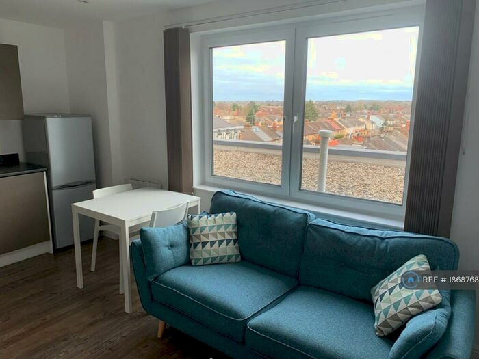 1 Bedroom Flat To Rent In West Central, Slough, SL2