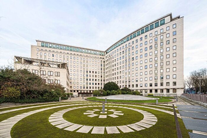 1 Bedroom Flat To Rent In Belvedere Road, Belvedere Road, SE1