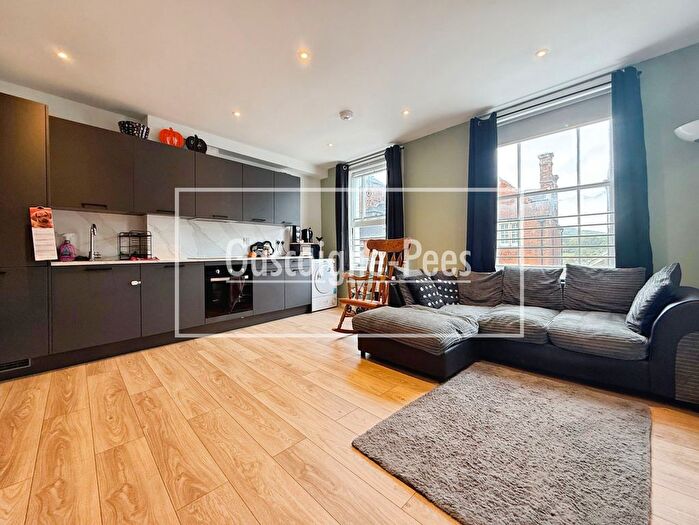 1 Bedroom Flat To Rent In High Street, Dorking, RH4
