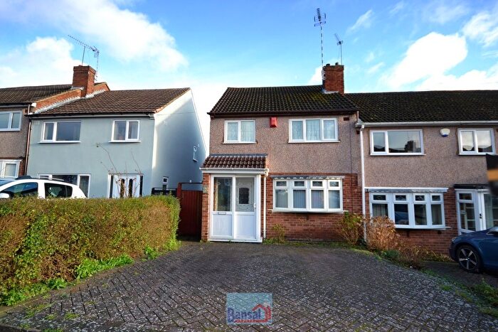 3 Bedroom End Of Terrace House To Rent In Aldbury Rise, Allesley Park, CV5