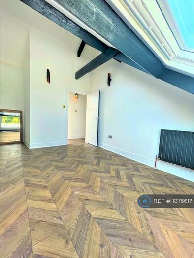 7 Bedroom Terraced House To Rent In Chester Crescent, Newcastle Upon Tyne, NE2