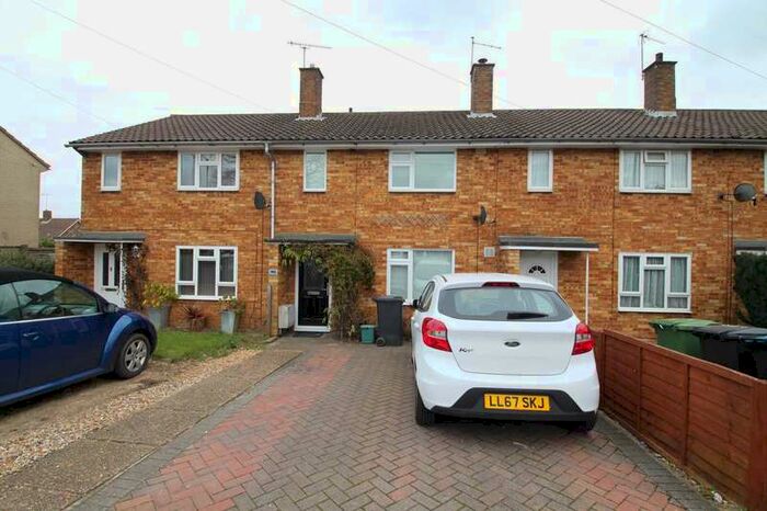2 Bedroom House To Rent In Warners End, HP1