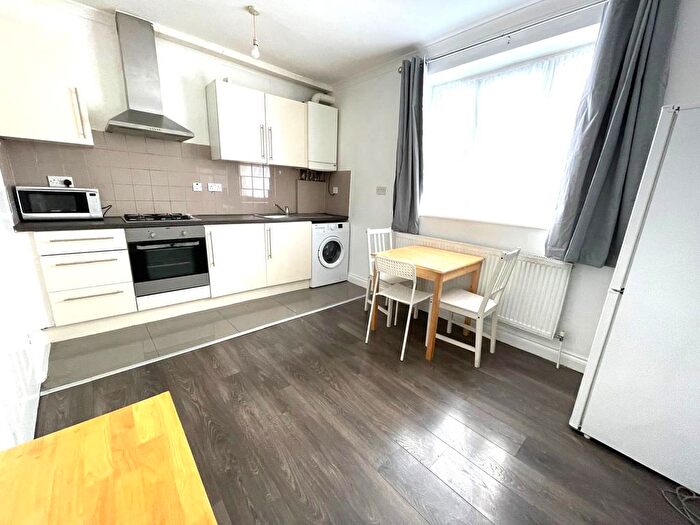 2 Bedroom Flat To Rent In Grand Parade, Forty Avenue, Wembley, HA9