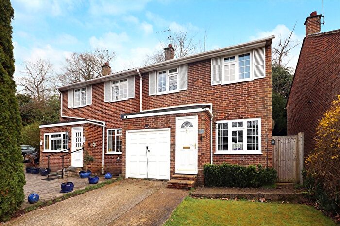 3 Bedroom Semi Detached House For Sale In Woking, Surrey, GU21