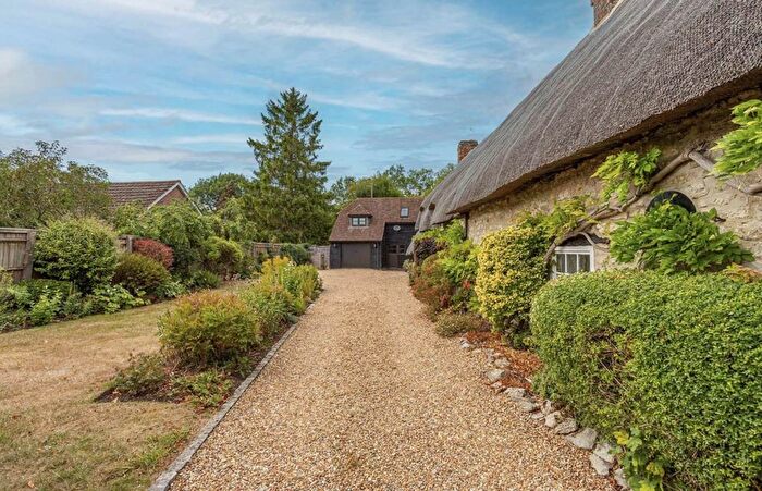 3 Bedroom Detached House To Rent In West Edge, Marsh Gibbon, OX27