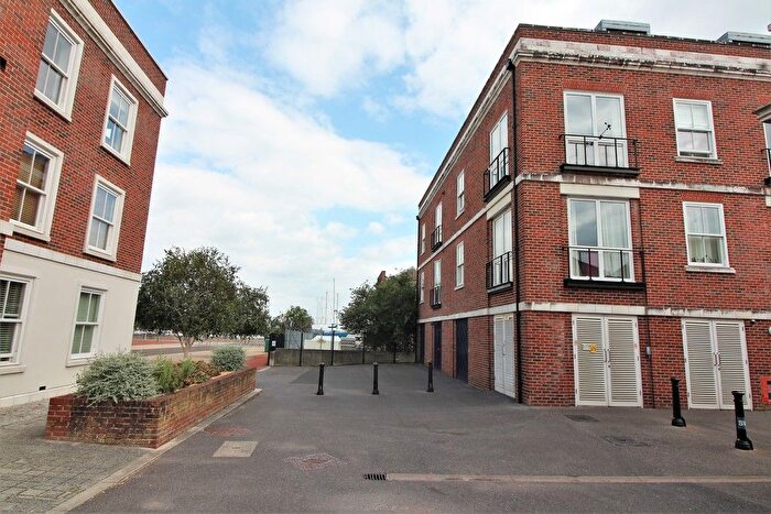 1 Bedroom Flat For Sale In Cooperage Green, Weevil Lane, PO12