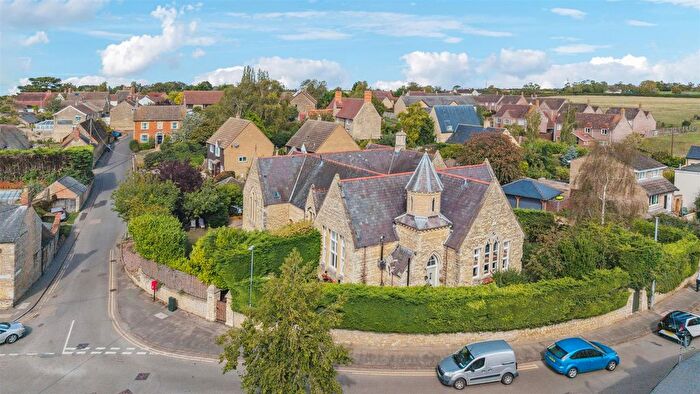 4 Bedroom Property For Sale In Camden Square, Bozeat, Wellingborough, NN29