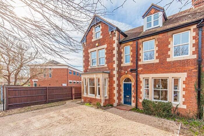 6 Bedroom Semi-Detached House To Rent In St Johns Road, Abingdon, OX14