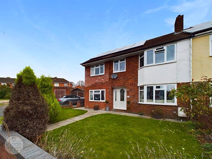 4 Bedroom Semi Detached House For Sale In The Knoll Hampton Dene, Hereford, Herefordshire, HR1