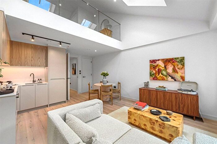 1 Bedroom Flat For Sale In The Threadworks, Hollybush Gardens, Bethnal Green, London, E2 - Photo 3