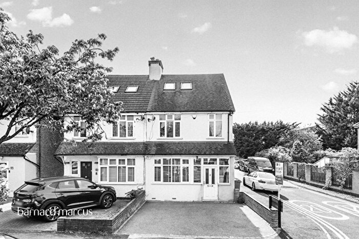 4 Bedroom Semi-Detached House For Sale In Sunningdale Road, Cheam, Sutton, SM1