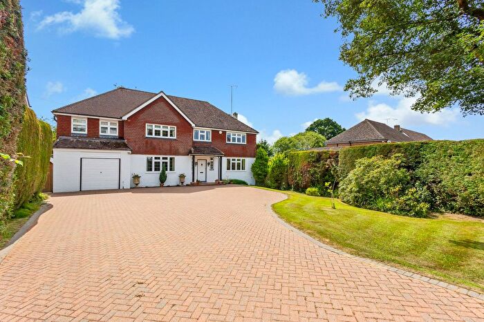 4 Bedroom Detached House For Sale In Woodchurch Road, Tenterden, TN30