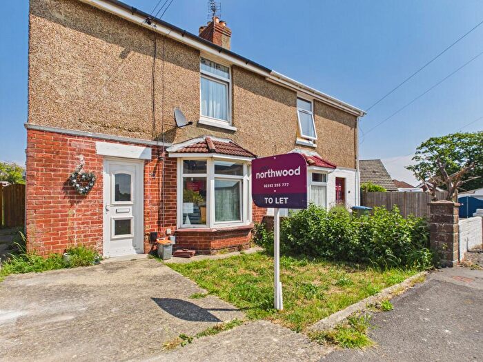 2 Bedroom Semi-Detached House To Rent In Elms Road, Fareham, PO16