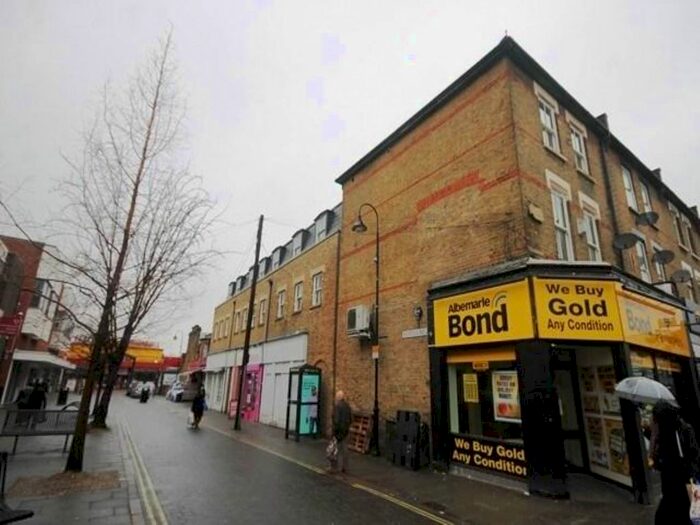 2 Bedroom Flat To Rent In Myrtle Road, London, E6