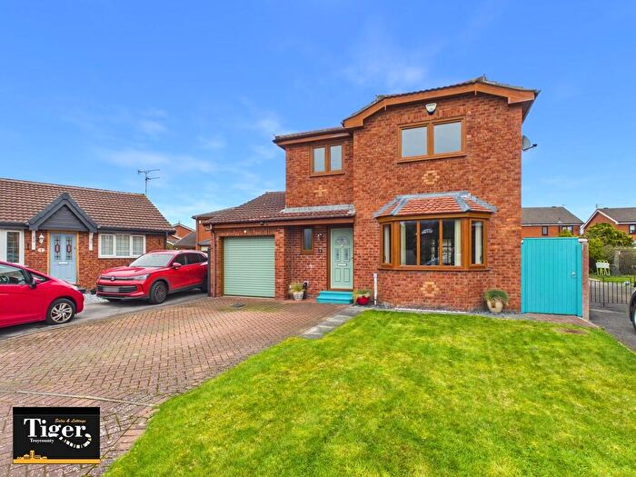 3 Bedroom Detached House For Sale In Brodie Close, Blackpool, FY4