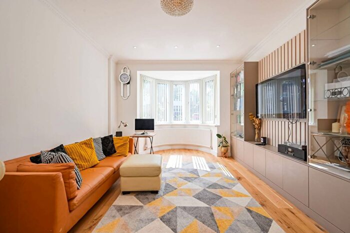 5 Bedroom Semi-Detached House For Sale In Highgate, Highgate, London, N6