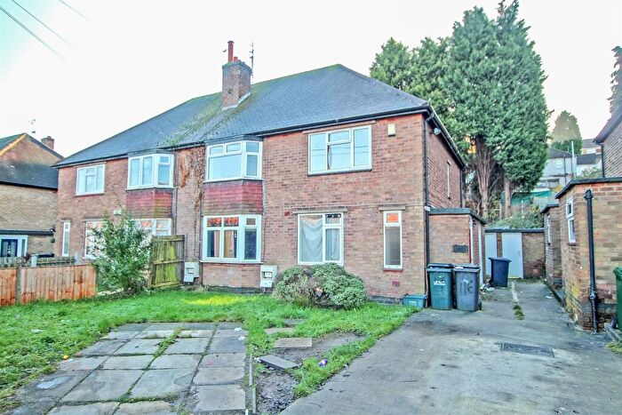 2 Bedroom Maisonette To Rent In Valley Road, Carlton, Nottingham, NG4