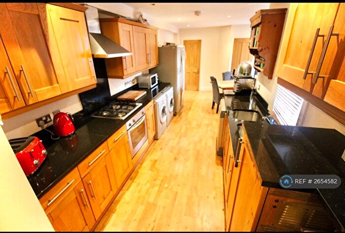 6 Bedroom Terraced House To Rent In Shortridge Terrace, Newcastle Upon Tyne, NE2