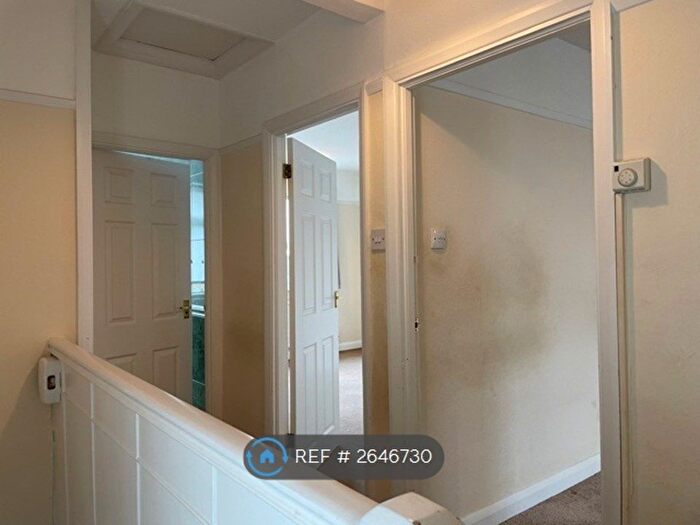 1 Bedroom Flat To Rent In Tennison Road, London, SE25