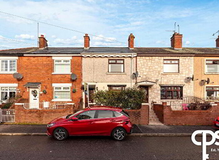3 Bedroom Mid Terraced House For Sale In Whiterock Crescent, Belfast, BT12