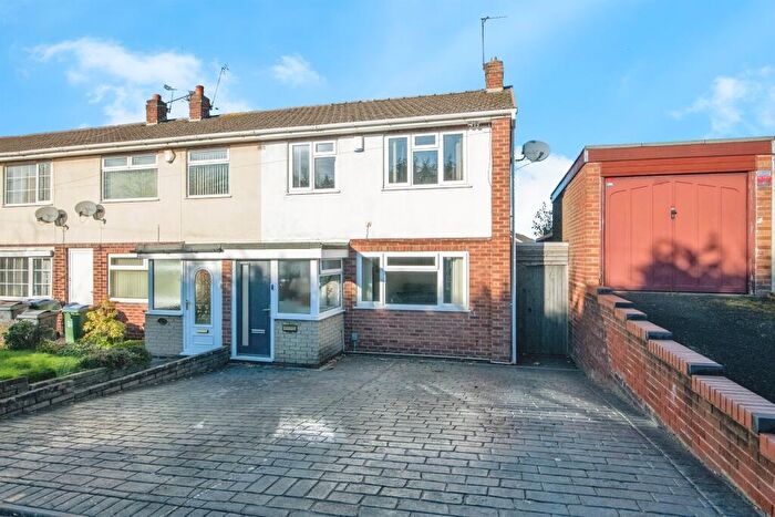 3 Bedroom End Of Terrace House For Sale In Ardav Road, West Bromwich, B70