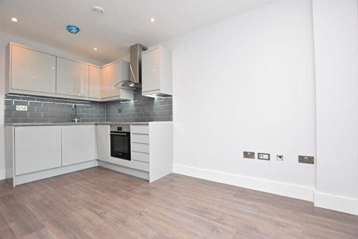1 Bedroom Apartment To Rent In Wells Road - Totterdown, BS4