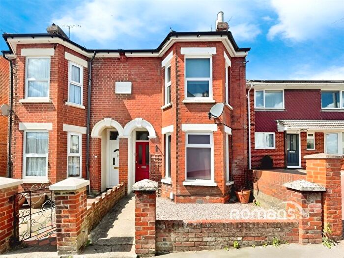 1 Bedroom Flat To Rent In Sandford Road, Aldershot, Hampshire, GU11