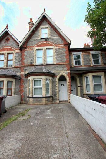 5 Bedroom Terraced House To Rent In London Road, University, Reading, Berkshire, RG1