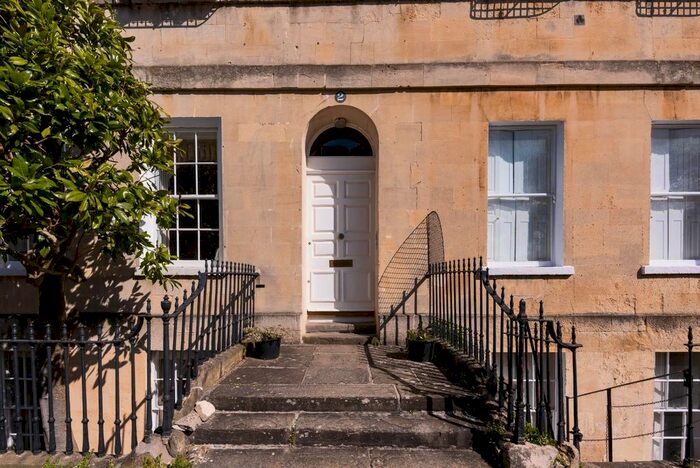 1 Bedroom Flat To Rent In Portland Place, Bath, BA1