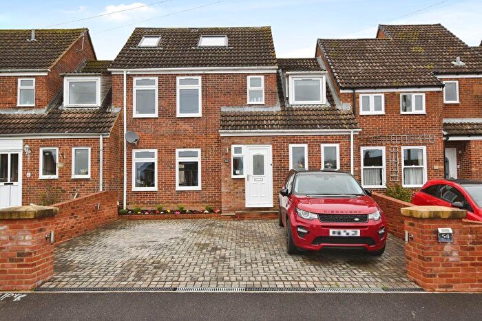 4 Bedroom Terraced House For Sale In Saxon Leas, Winterslow ***Loft Conversion***, SP5