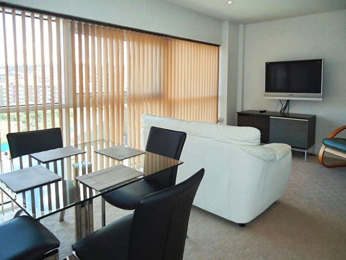 1 Bedroom Flat To Rent In Trinity One, East Street, Leeds, West Yorkshire, LS9