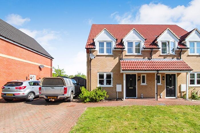 2 Bedroom Semi-Detached House For Sale In The Lane, Wyboston, MK44