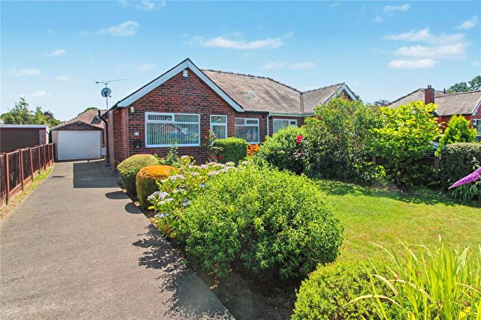 2 Bedroom Bungalow For Sale In Pendas Walk, Leeds, West Yorkshire, LS15