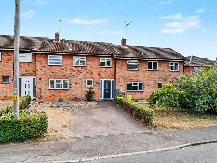 3 Bedroom Terraced House For Sale In Fellowes Way, Stevenage, Hertfordshire, SG2
