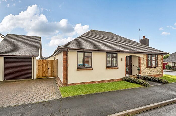 3 Bedroom Detached Bungalow For Sale In Kittersley Drive, Liverton, Newton Abbot, Devon, TQ12