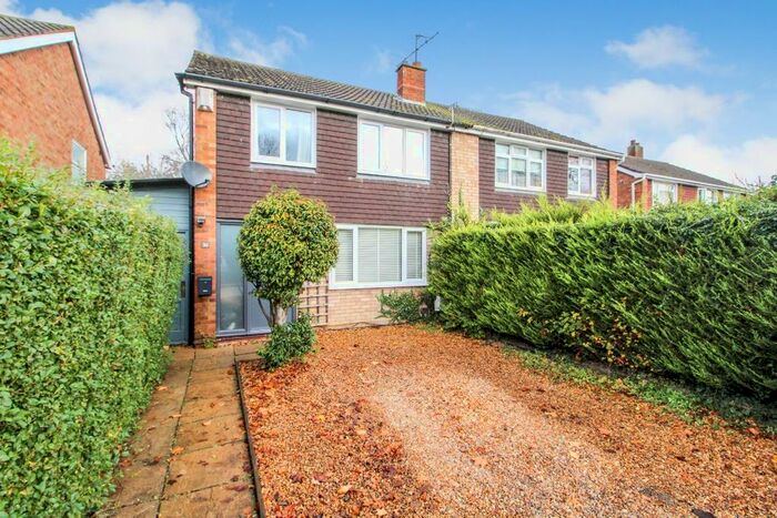 3 Bedroom Semi-Detached House For Sale In Becher Close, Renhold, Bedford MK41