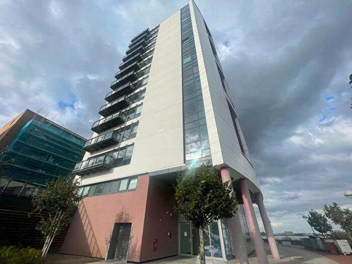 1 Bedroom Apartment To Rent In Pendeen House, Cardiff, CF11