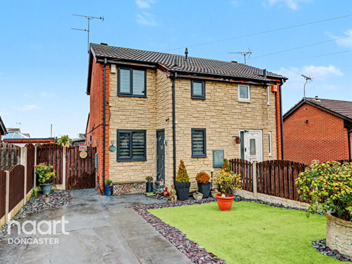 2 Bedroom Semi-Detached House For Sale In Coniston Road, Askern, Doncaster, DN6