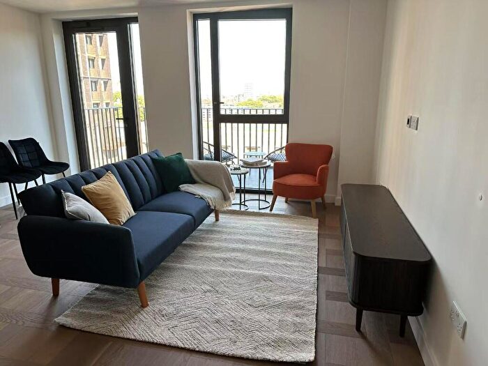 1 Bedroom Flat To Rent In Saffron Wharf, Merino Gardens, London, E1W