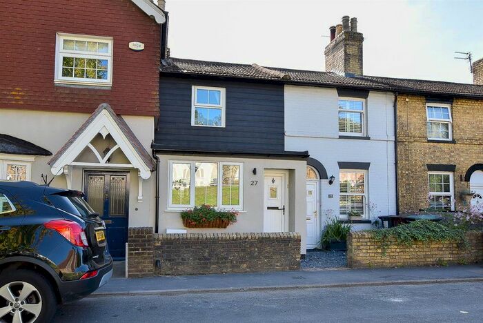 3 Bedroom Terraced House To Rent In Rochester Road, Aylesford, ME20