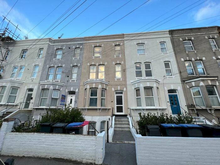 2 Bedroom Apartment To Rent In Ramsgate, CT11