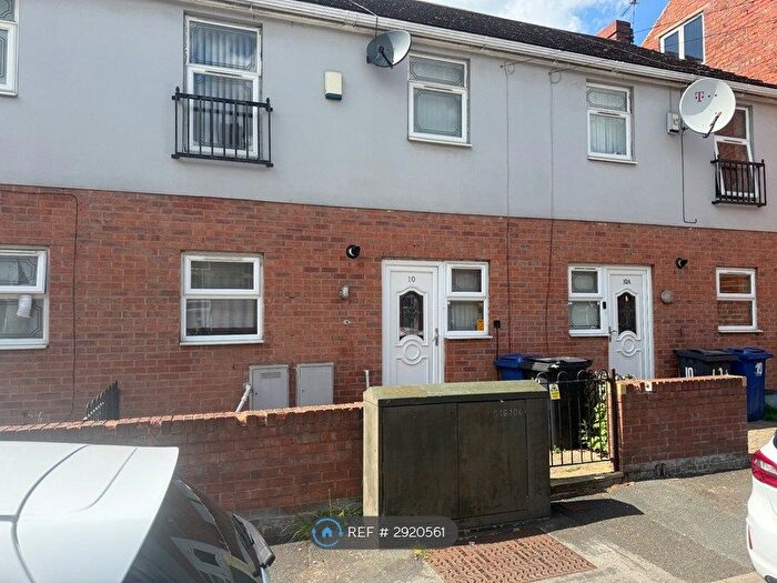 3 Bedroom Terraced House To Rent In Schofield Street, Mexborough, S64