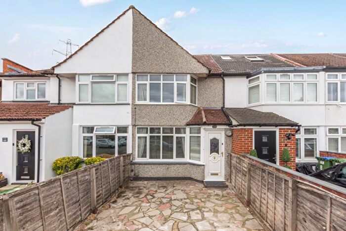 2 Bedroom Terraced House For Sale In Sherwood Park Avenue, Sidcup, DA15