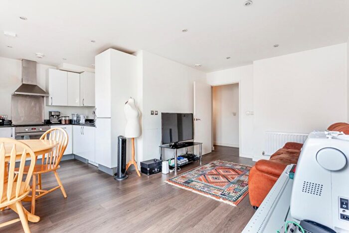 1 Bedroom Apartment To Rent In St. Pancras Way, NW1