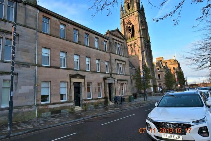 4 Bedroom Flat To Rent In Flat Tay Street, Perth, PH1