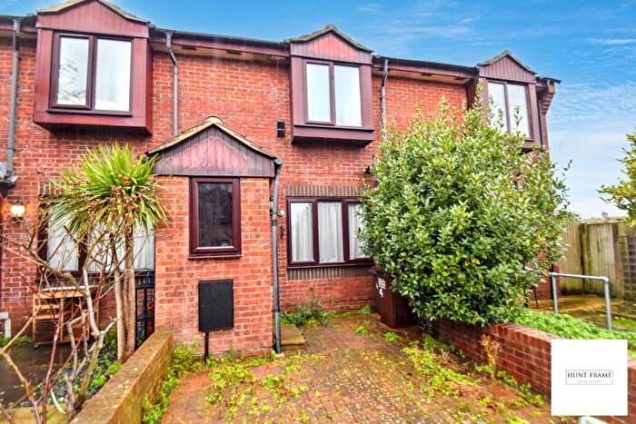 2 Bedroom Terraced House For Sale In Glenmore Mews, Eastbourne, BN21