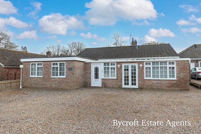 4 Bedroom Detached Bungalow For Sale In Rectory Close, Rollesby, Great Yarmouth, NR29