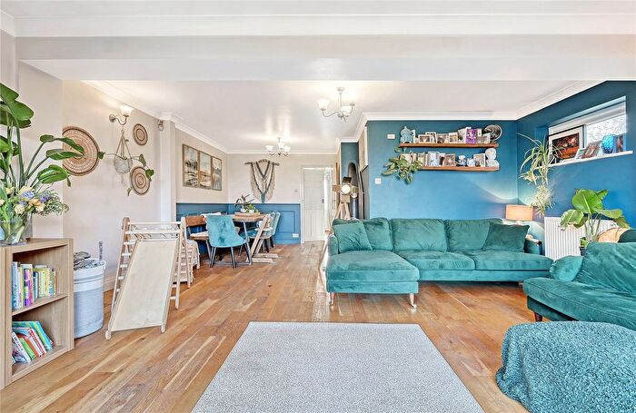 4 Bedroom Semi-Detached House For Sale In Paradise Road, Writtle, Chelmsford, Essex, CM1